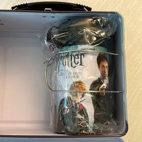 Harry Potter and the Half Blood Prince Metal Lunchbox with packaged thermos  NEW - Picture 2 of 12